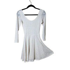 ABERCROMBIE & FITCH Lace Overlay Fit & Flare Skater Dress Size Small Cream